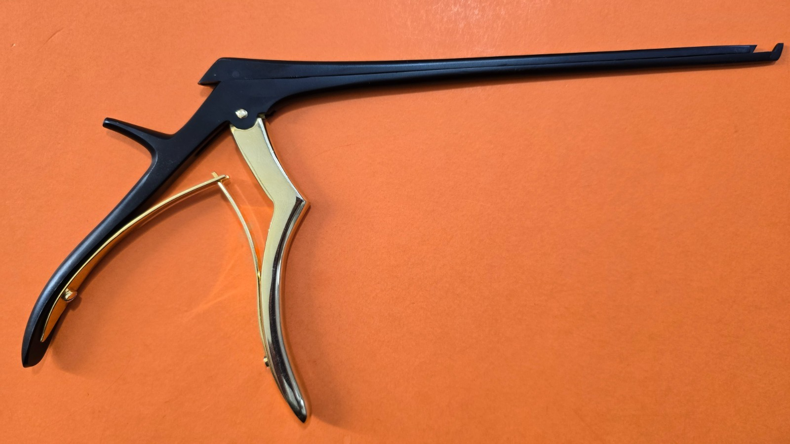 Turtle Surgical Kerrison Rongeurs 7.5" Shaft 1mm 40 Degree Up BLACK