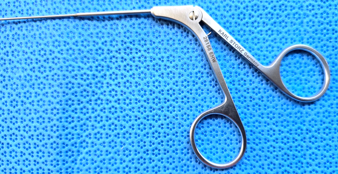 Karl Storz Surgical Horizontal Scissors 5Fr x 23cm Blunt Tip Straight