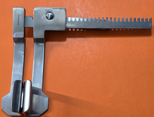 Surgical Finochietto Rib Spreader Retractor Child Spread 5 3/8"