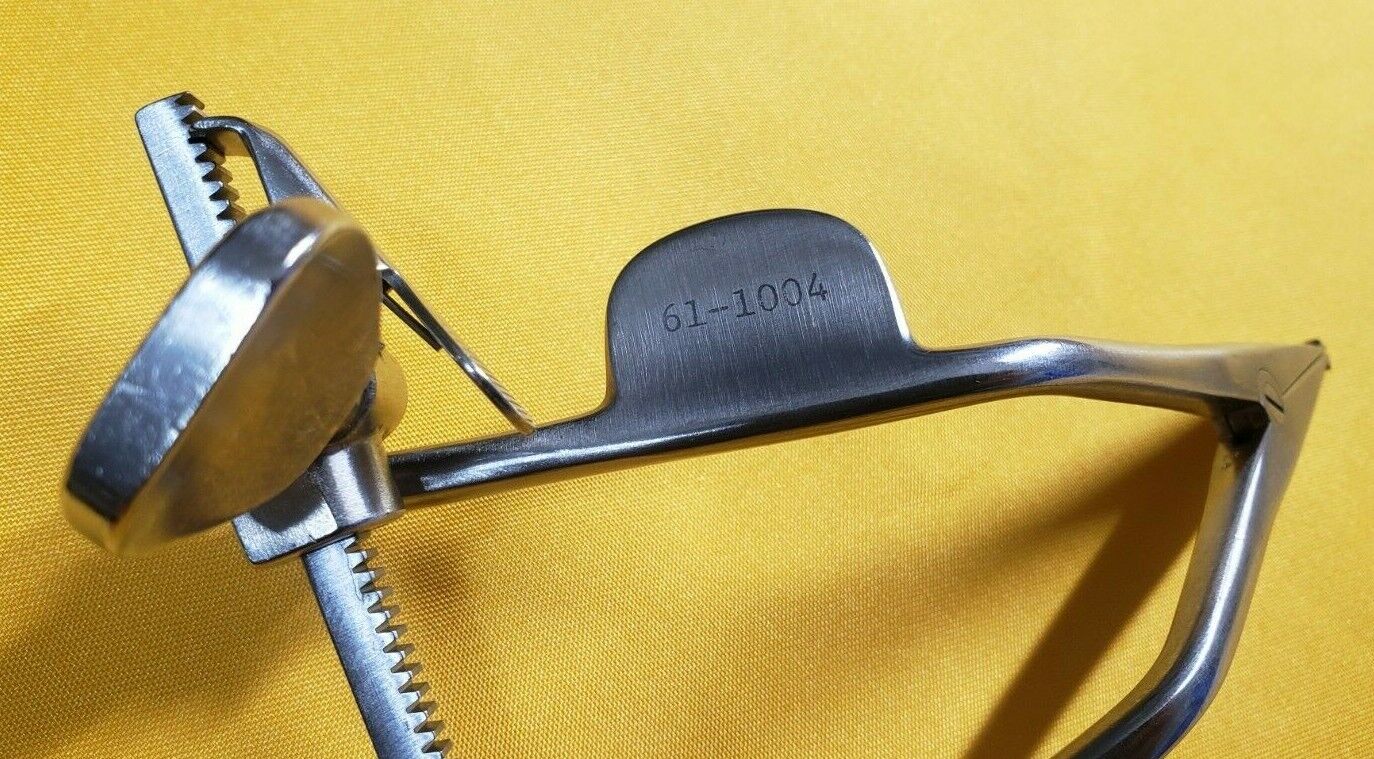 Codman 61-1004 Surgical Orthopedic Vertebra Spreader with Ratchet