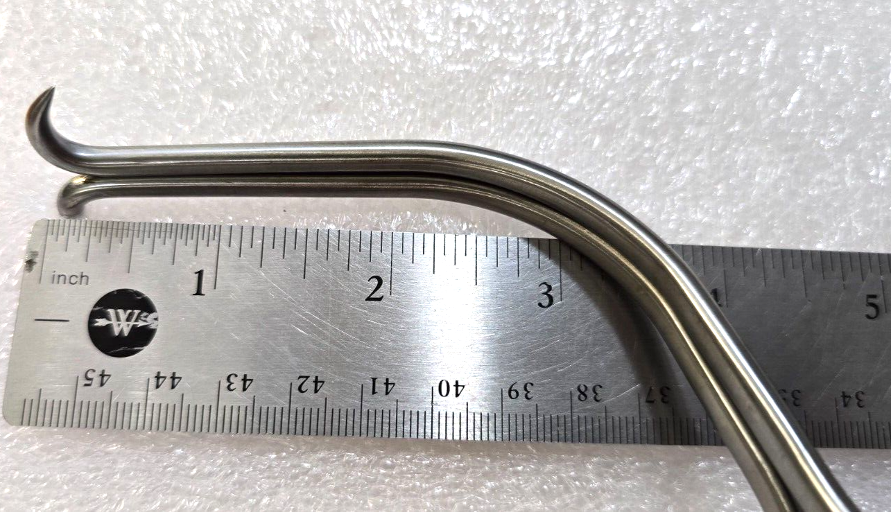 V.Mueller Surgical Orthopedic Gelpi Retractor Right Angle 11" with ratchet.