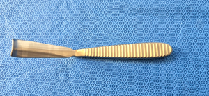 Symmetry Surgical Blade Retractor 18mm Wide Blade, 70mm Handle, 115mm Deep
