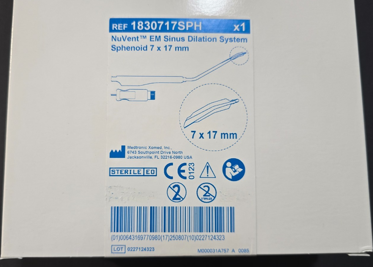 One Medtronic 18307 Dilator System 7 x 17mm