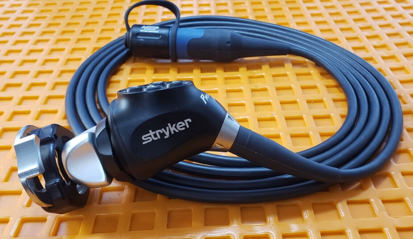 Stryker 700-410-105 Precision AC Camera Head with Coupler Autoclave