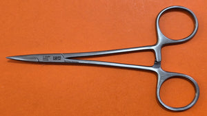 V. Mueller GU8161 Surgical Vasectomy Fine Mosquito forceps Curved 5" Plain Jaws