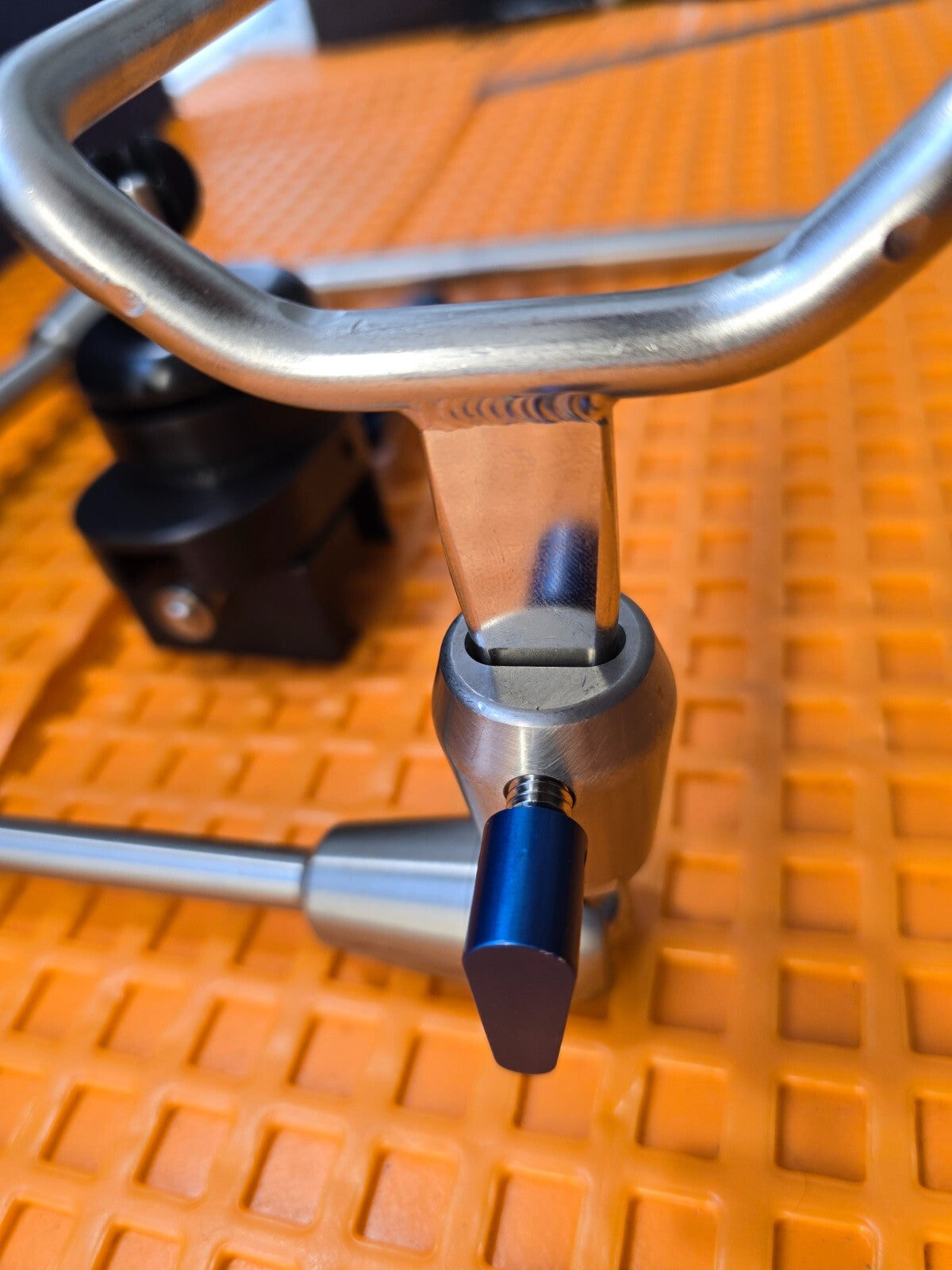 TSI Phantom ML Angled Table Mounted Arm Quick Connect with Automated Rail Clamp