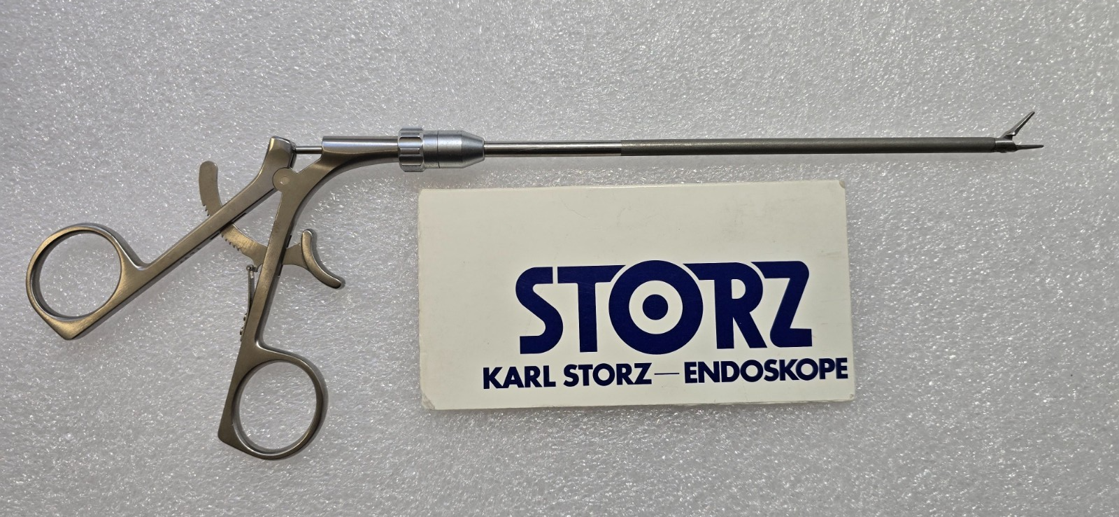 Karl Storz 50220 S Arthroscopy Grasping Forceps 5mm x 16.5cm ratchet Handle
