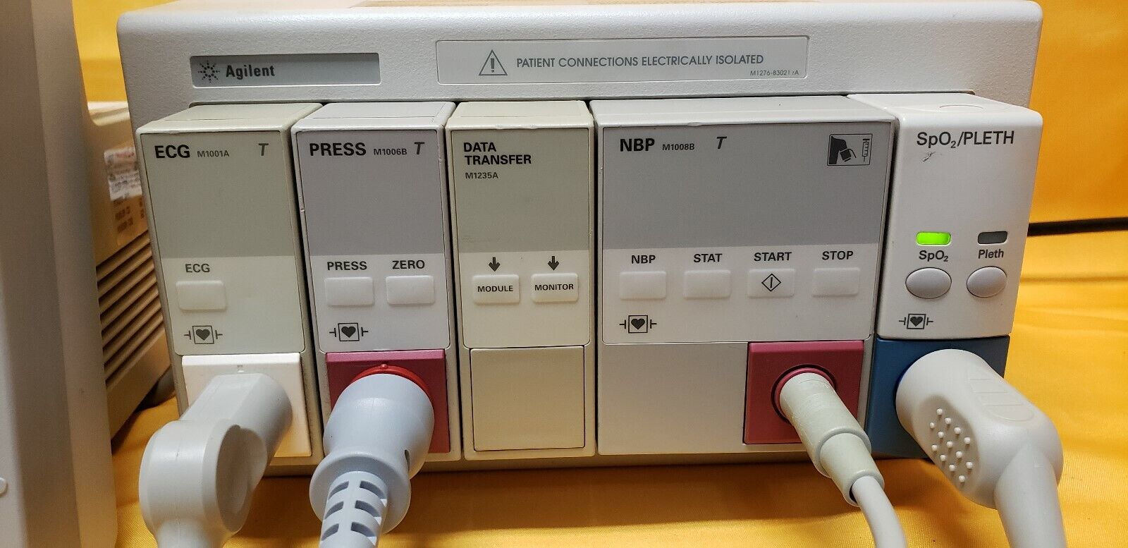 HP Agilent V24CT Critical Cardiac Care Patient Monitor with Cuffs & Accessories