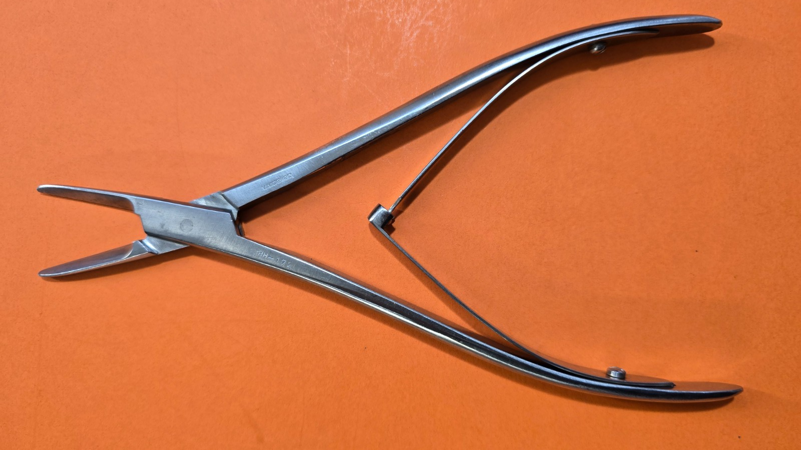 V.Mueller RH 1720 Orthopedic Ruskin Micro Cutting Forceps 7" Straight