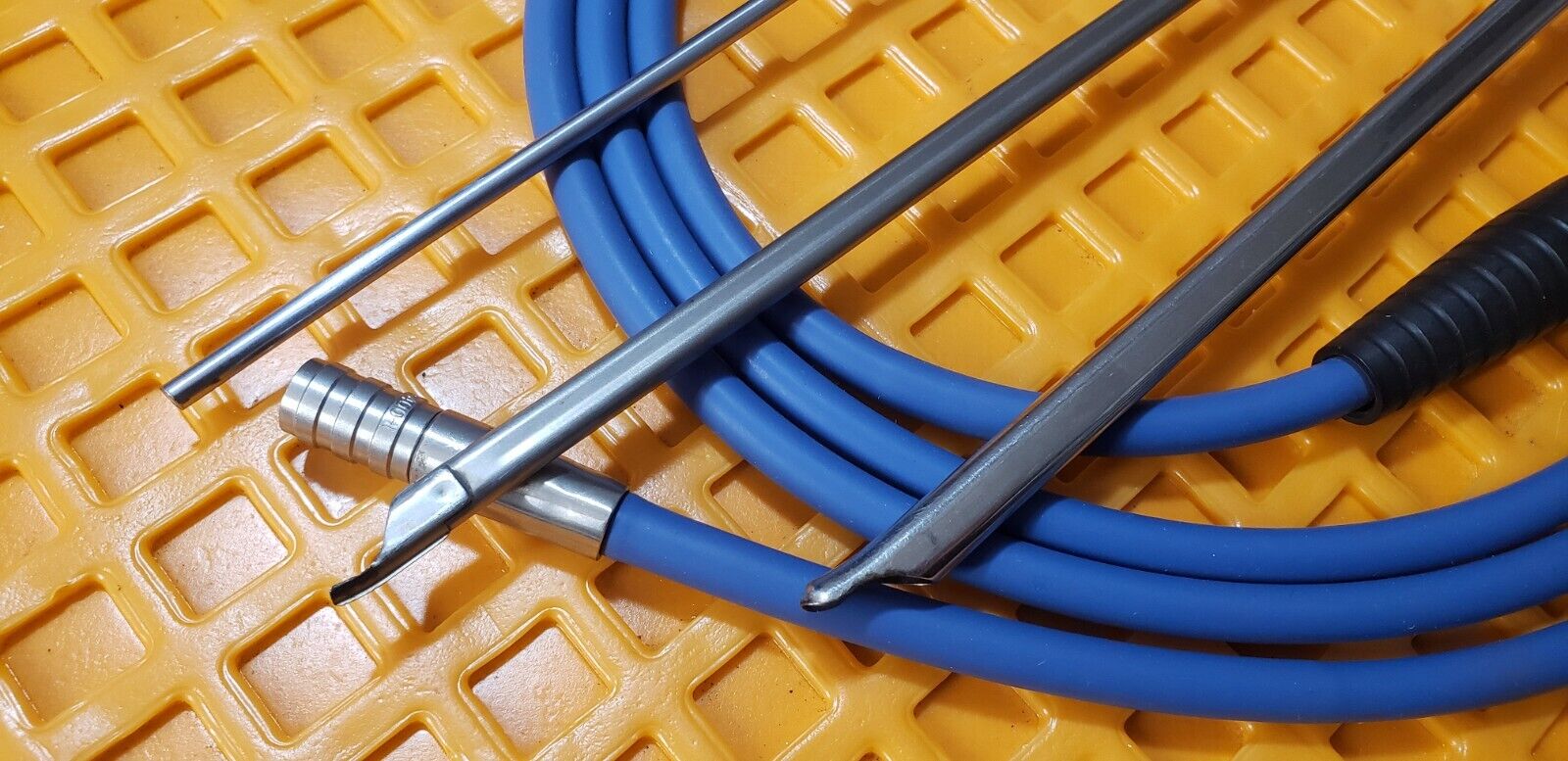 GYRUS ACMI  M3-12 Cystoscope 4mmx12* deg CLB8-23SB,CLS-23SB & Fiber Optic Cable