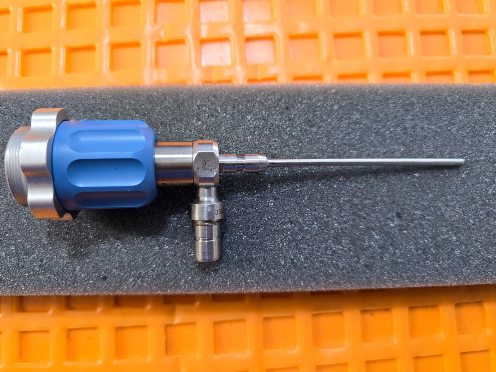 Stryker 502-526-010 Small Joint Arthroscope 2.7mmx0° C-Mount Speed Lock