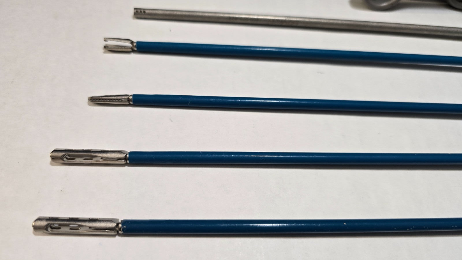 Conmed Linvatec Detacha Tip Laparoscopic Instruments 5mm x 33cm Set