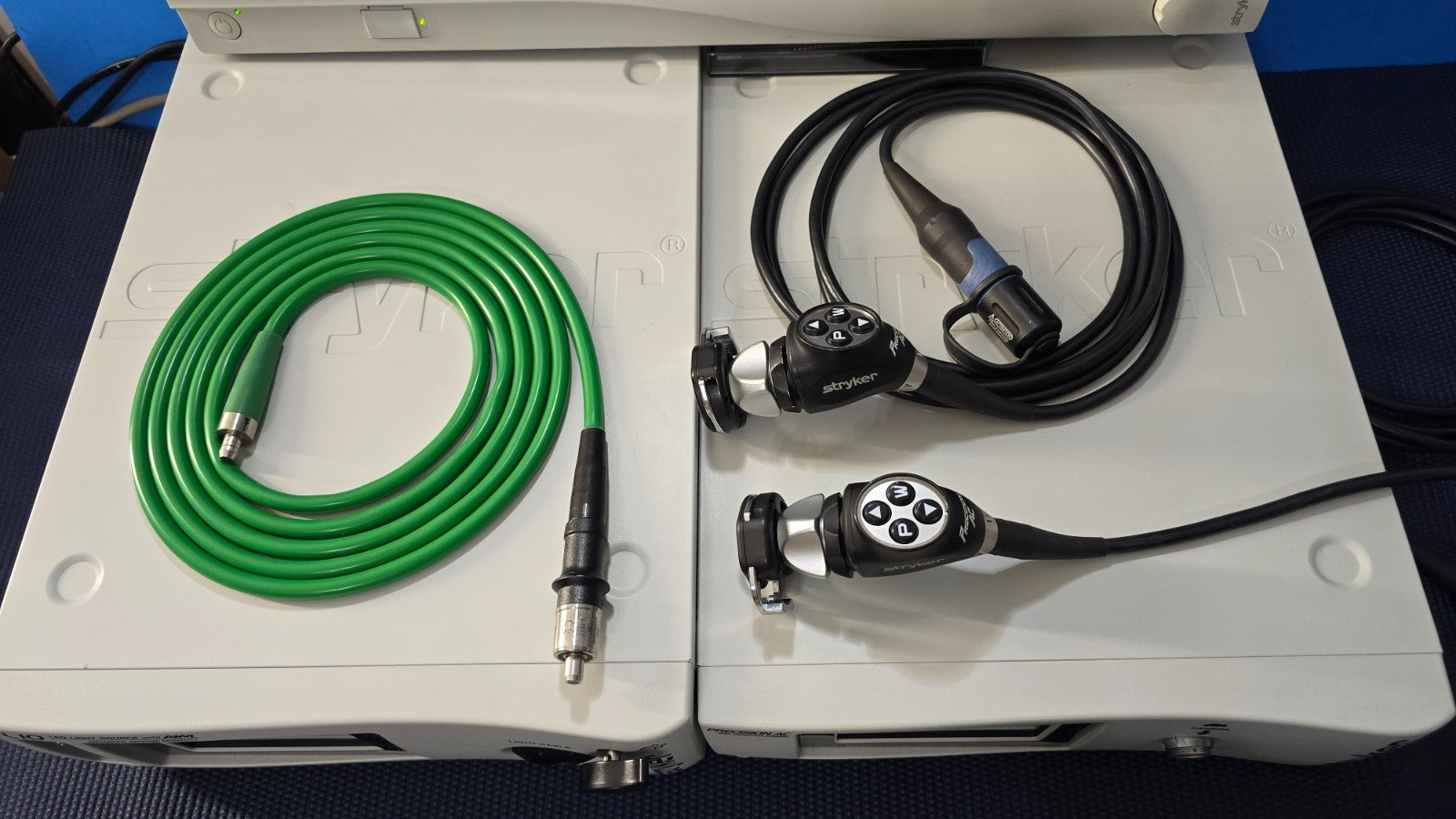 Stryker Precision AC Camera System ,LI0 Light Source Green Cable, WiSe Monitor