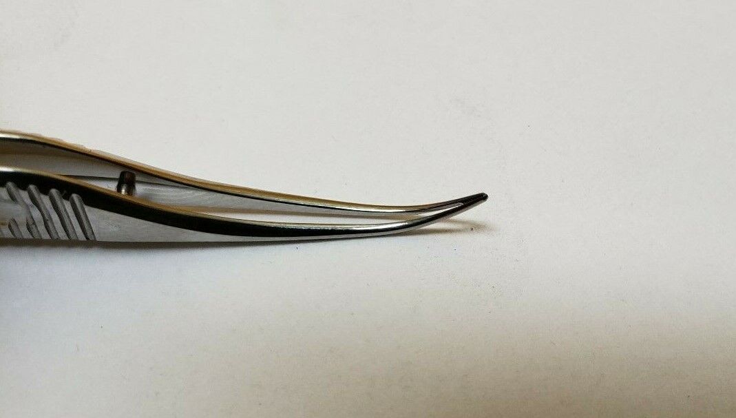 BAUSCH+LOMB Storz E-1475 Opthalmic GILL Iris Dressing Forceps 3" Serrated Tip