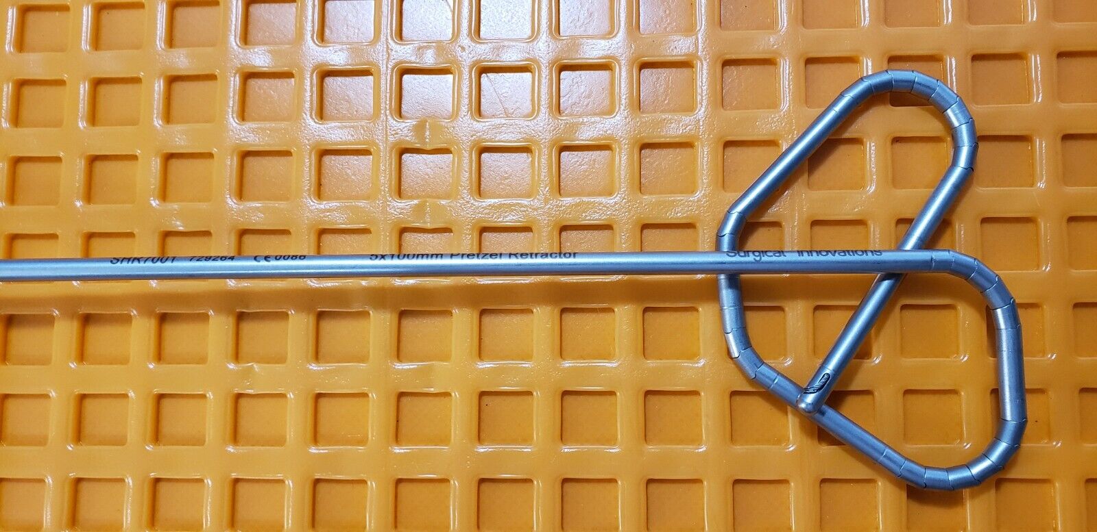 Snowden Pencer / Surgical Innovations Pretzel Retractor Liver Retractor 5 x100mm