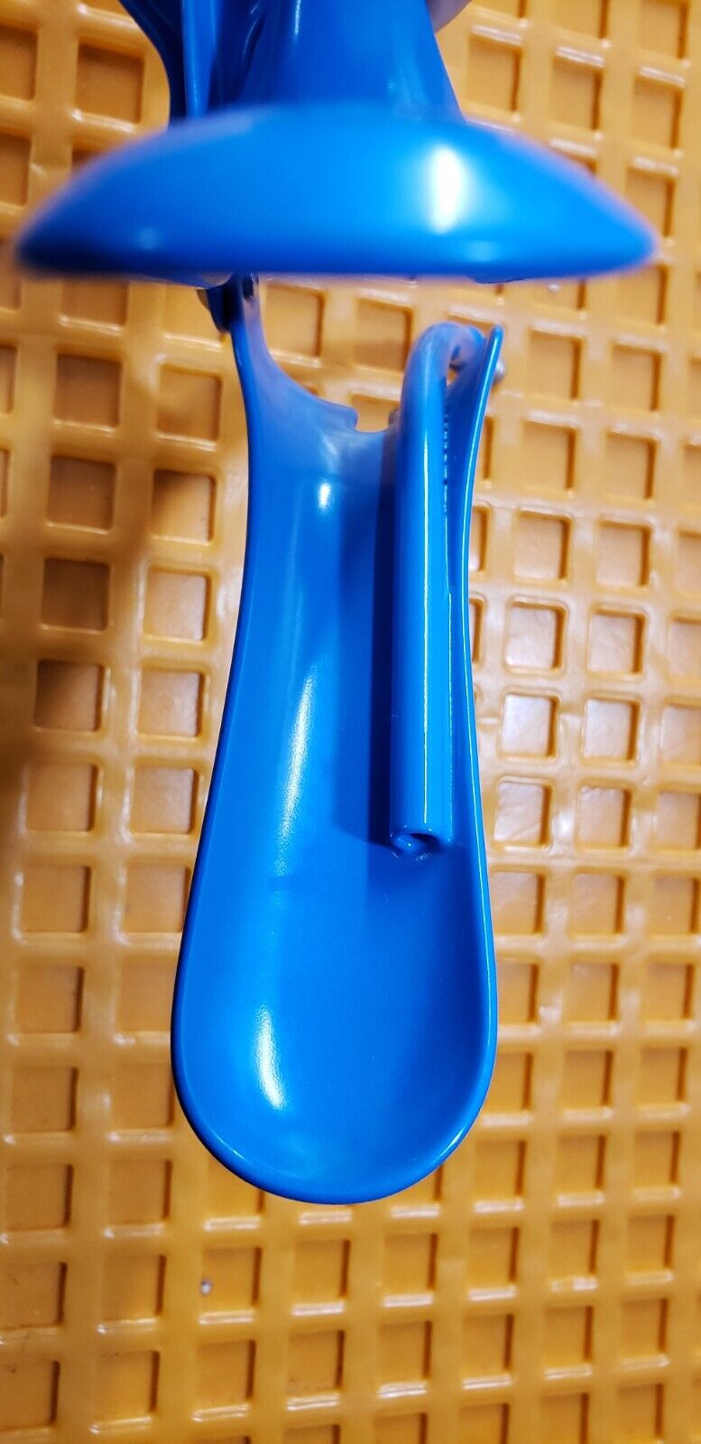 Miltex 31-65 OBGYN Leep Graves Open Sided Right Speculum Large 4.5" x 1-3/8"