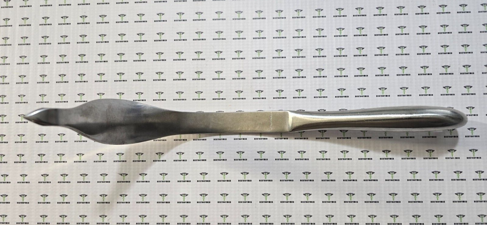 Zimmer / Howmedica Surgical Orthopedic Cobra Retractor Sharp Tip 11"