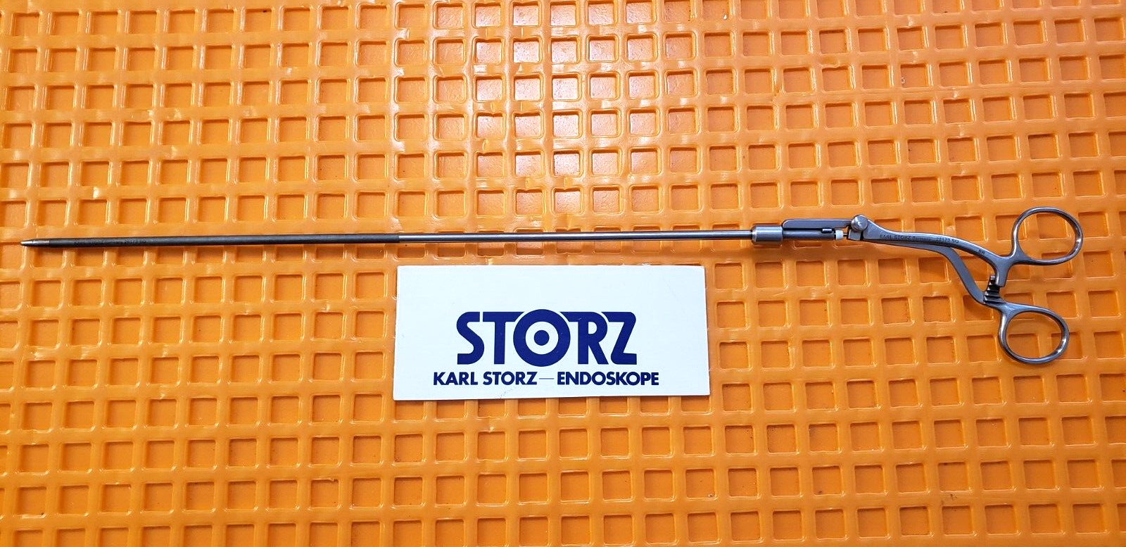 Karl Storz 26173SQ Micro Needle Driver 5mm x 33cm Axial Handle W-Ratchet