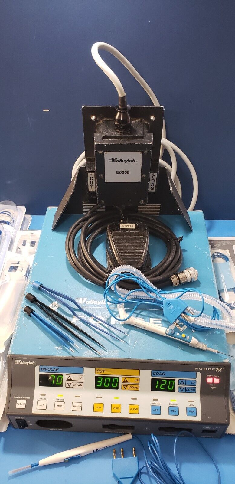 Valleylab Force FX C System with Bipolar & Monopolar Foot Switch