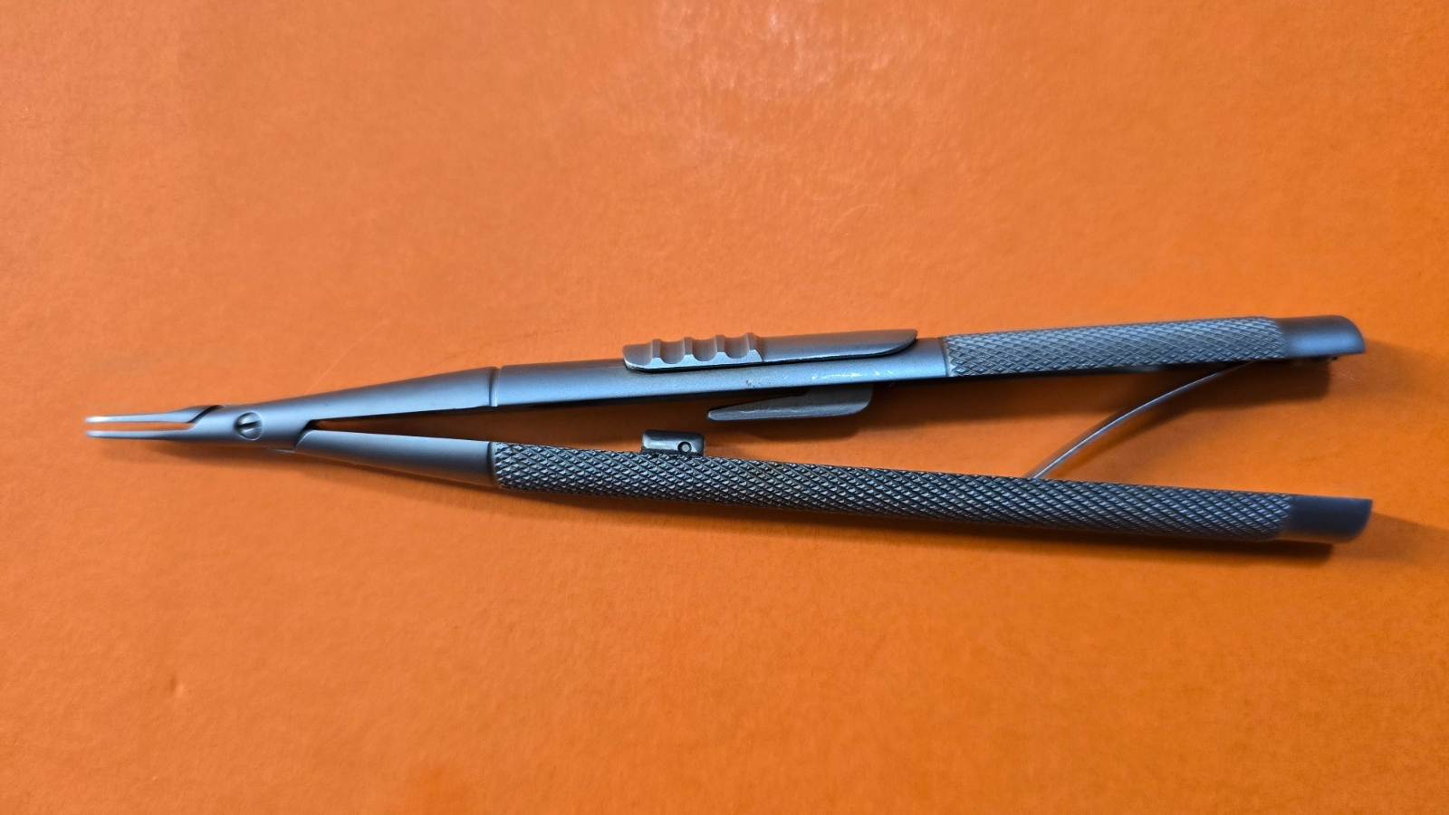 Karl Storz Surgical Blade breaker 5" with Lock