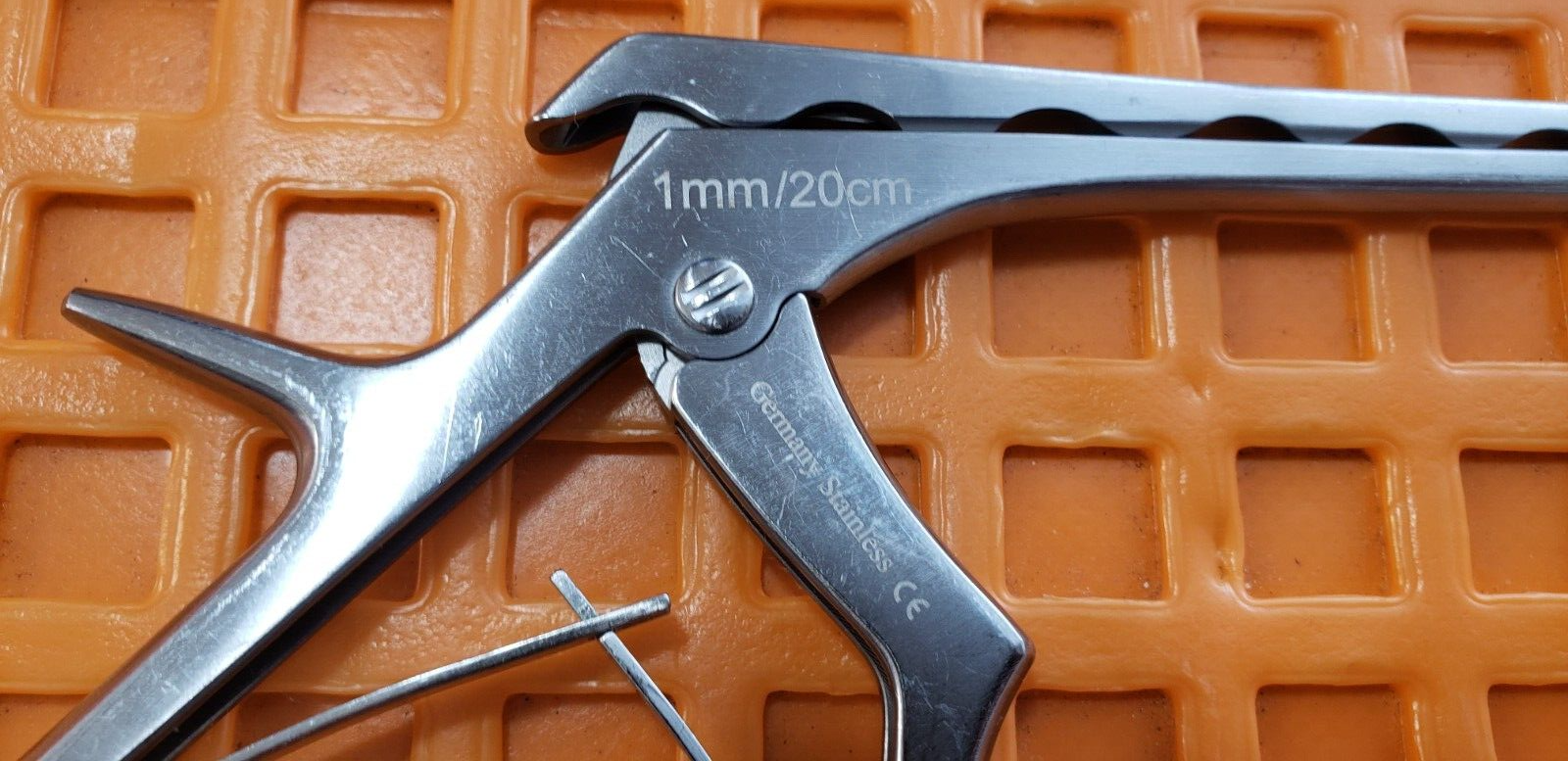 V.Mueller Surgical Orthopedic Kerrison Rongeurs 1mm Up 8" x40 Degree