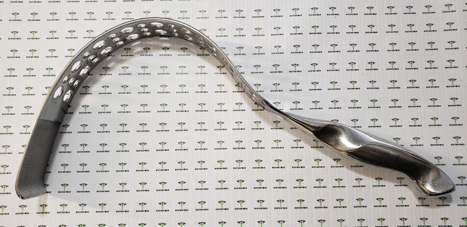 V.Mueller SU10310 Surgical Deaver Retractor 1.5" x  15" Long Lamb Handle