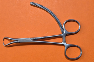 Zimmer Orthopedic Bone Reduction Forceps with Points, 5"