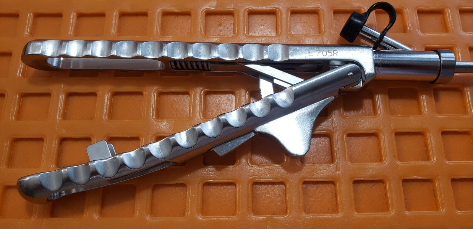 Jarit E705R Laparoscopic Needle Holder 5mm x 30cm Ratchet handle