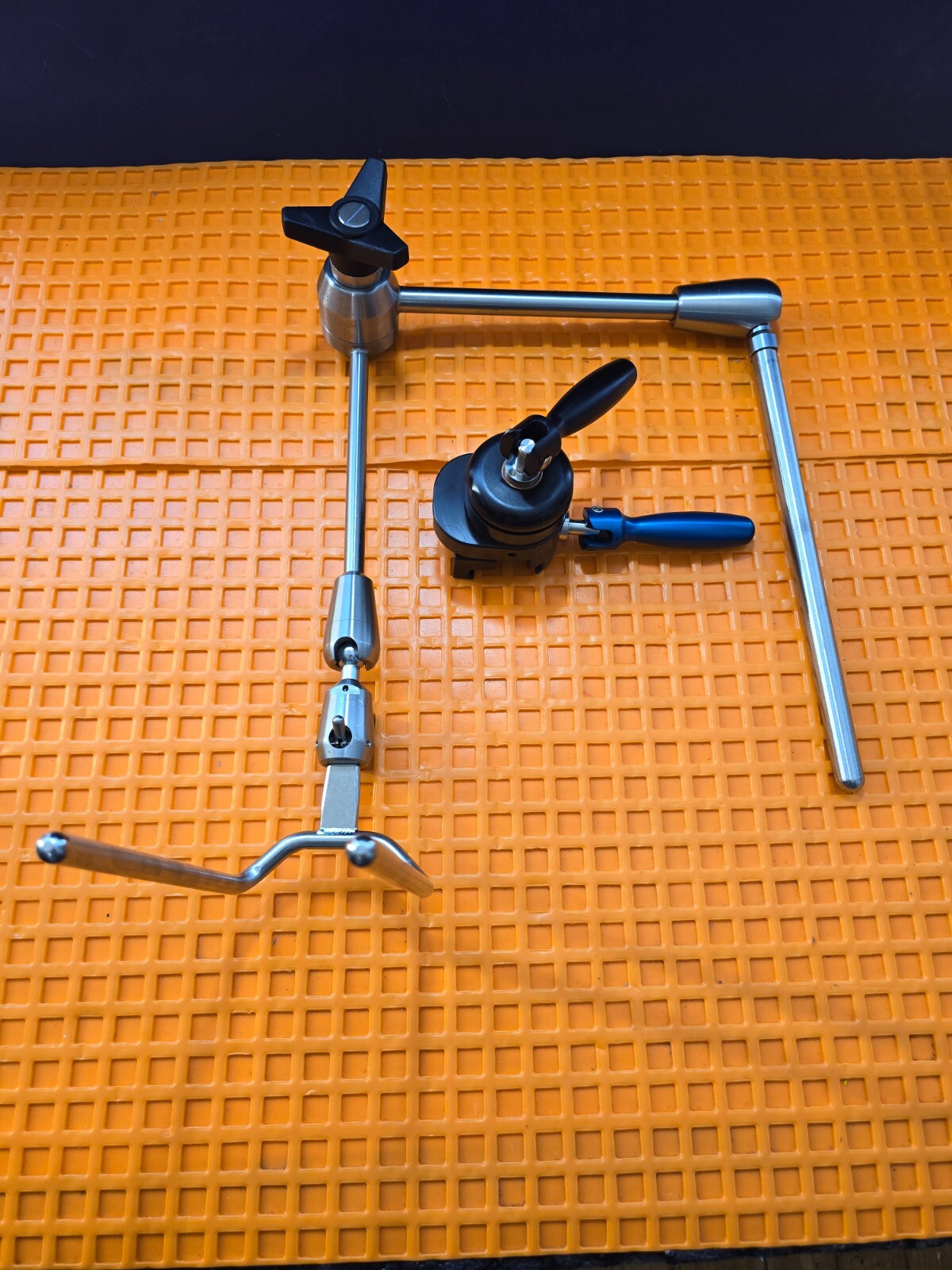 TSI Phantom ML Angled Table Mounted Arm Quick Connect with Automated Rail Clamp