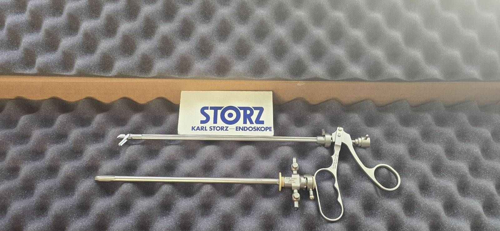 Karl Storz 27026 AA Sheath Set 25 Fr & Grasping Forceps Single Action Jaws.