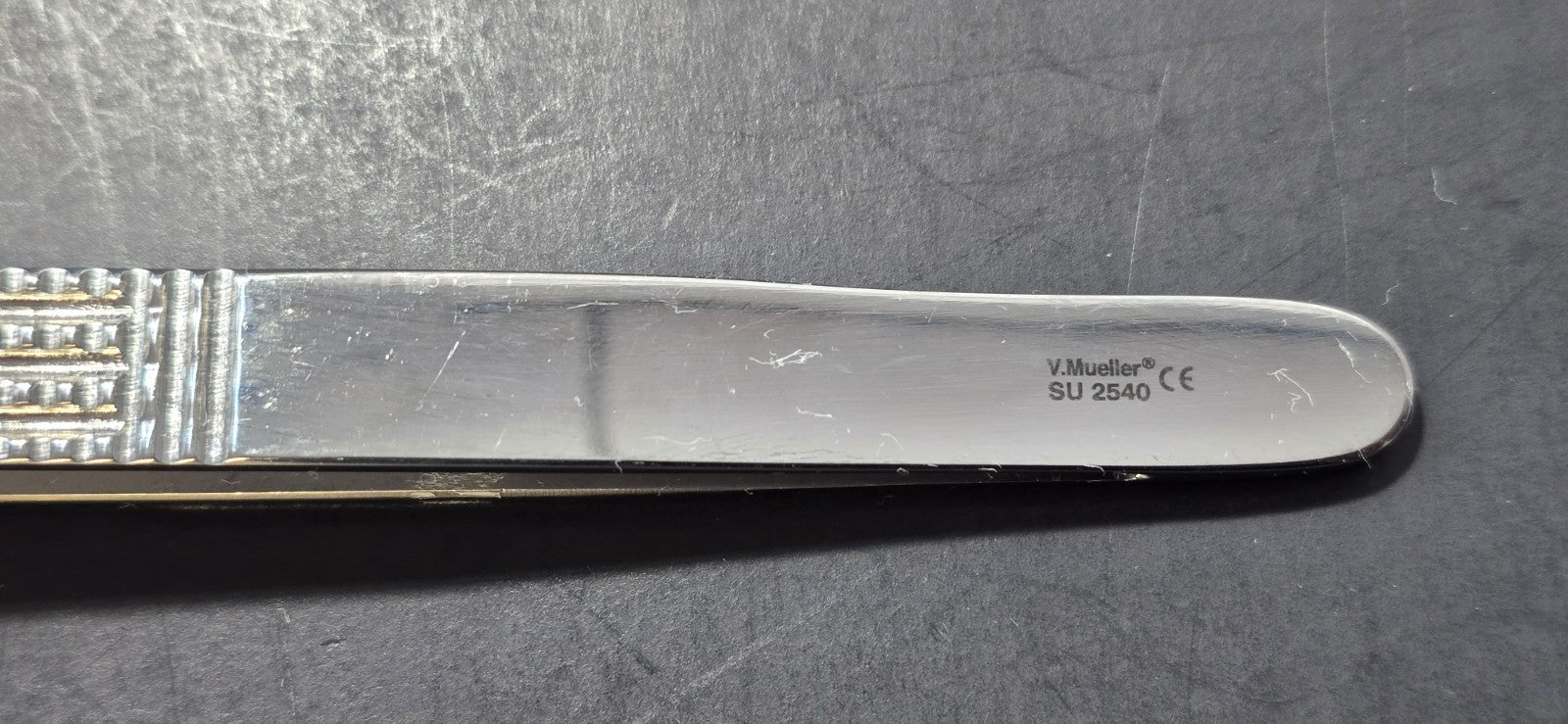 V. Mueller Surgical Orthopedic Tissue Forceps, 8 3/4" REF: SU2540