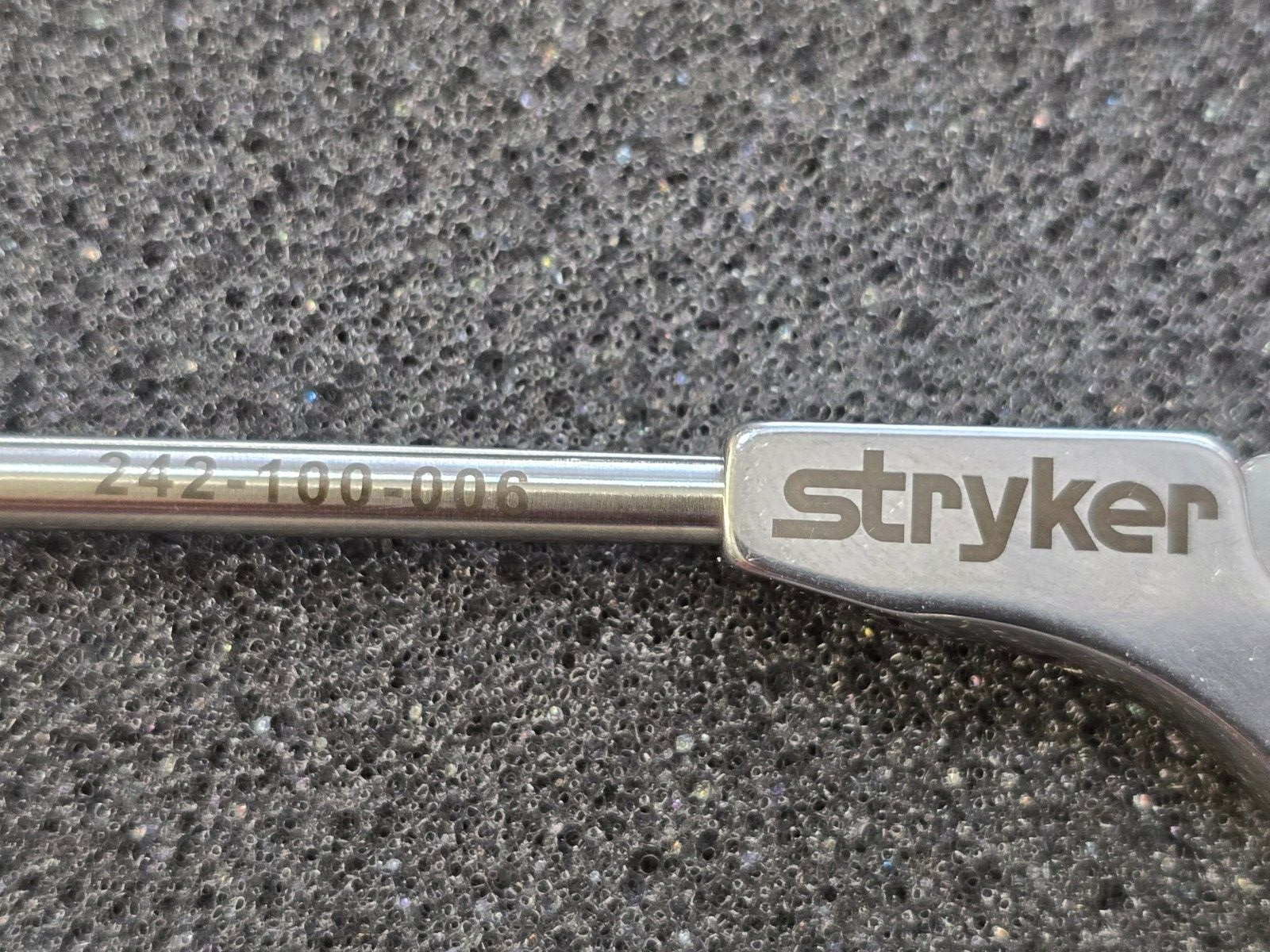 Stryker Conquest 242-100-006 Arthroscopic Punch 2.1mm Blunt Nose UP