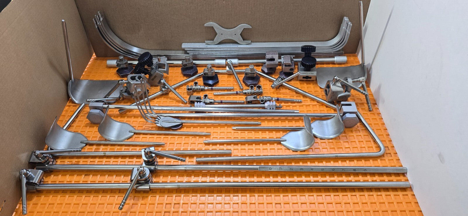 Omni-Tract Surgical Retractor Set with Sterilization Box. (Made in USA)
