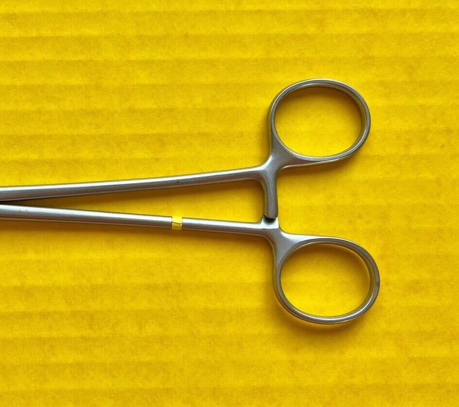 Aesculap Surgical Kocher-Ochsner Forceps, Straight 1 x 2 Teeth REF:BH646R