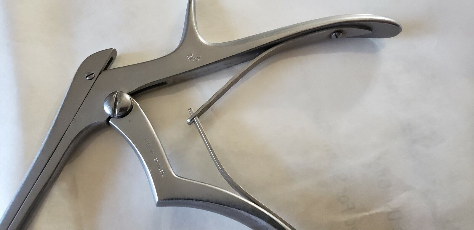 Weck Surgical Kerrison Rongeurs 90deg  7" shaft 4mm tip REF: 388324