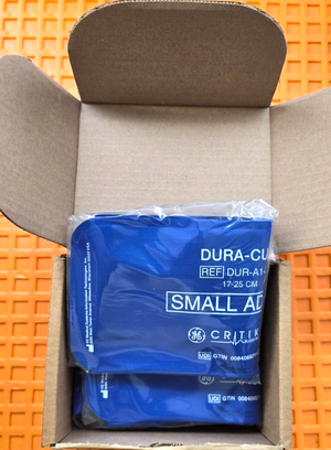 GE Critikon DURA-CUF Small Adult B P Cuff 17-25cm Box of 5  Cuffs.