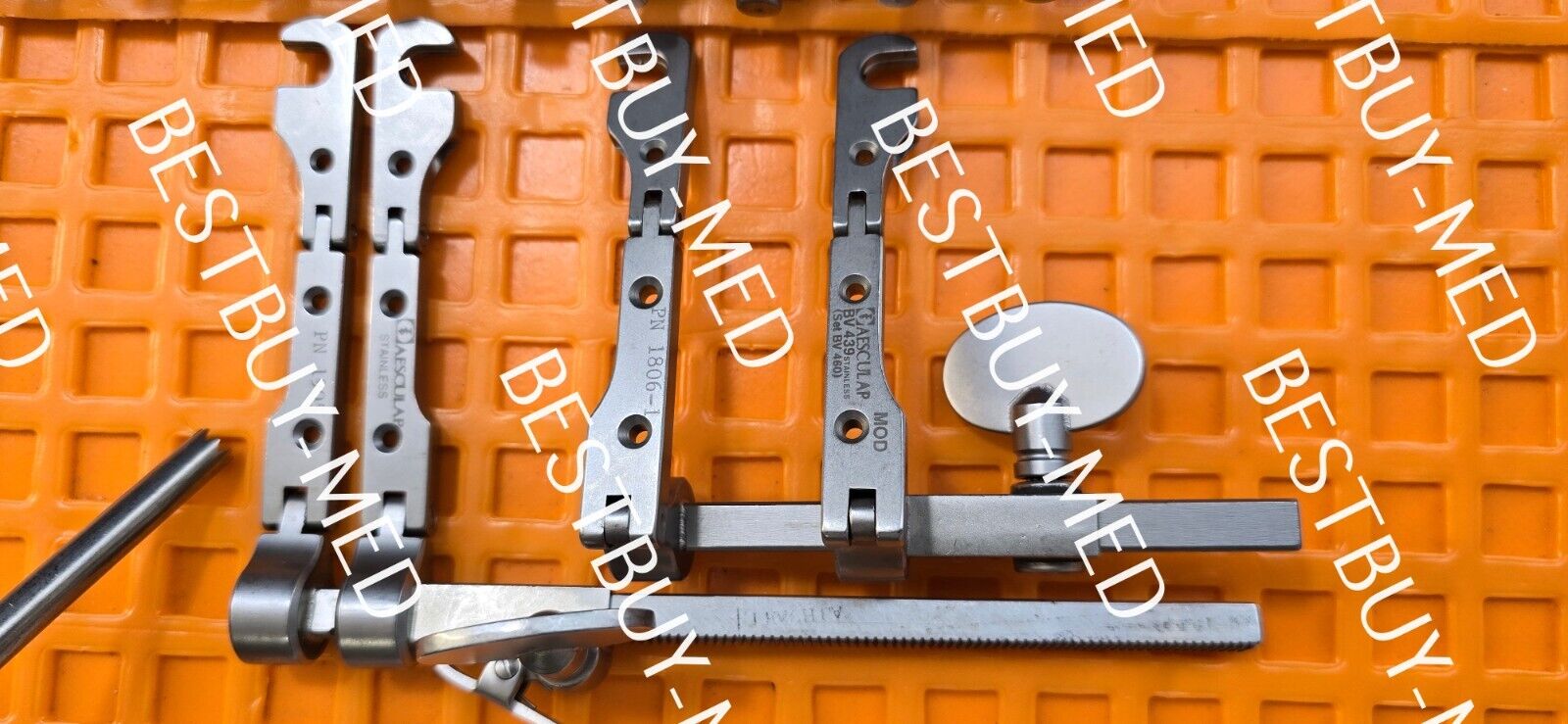 Aesculap Surgical Casper Cervical Retractor Set with Tray. (Made in USA)