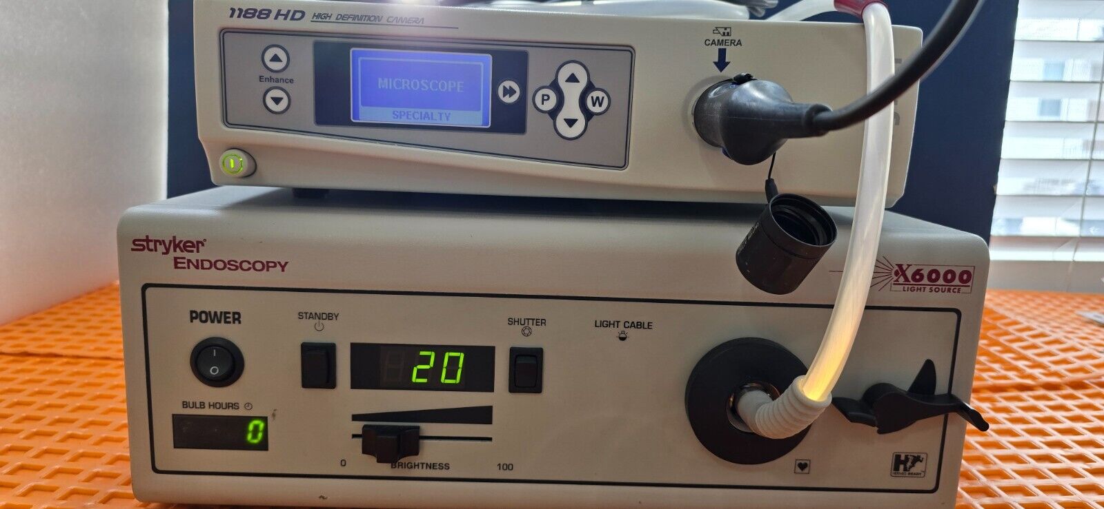 Stryker 1188 Camera Head, Controller, 6000 Light Source with Fiber Optic Cable