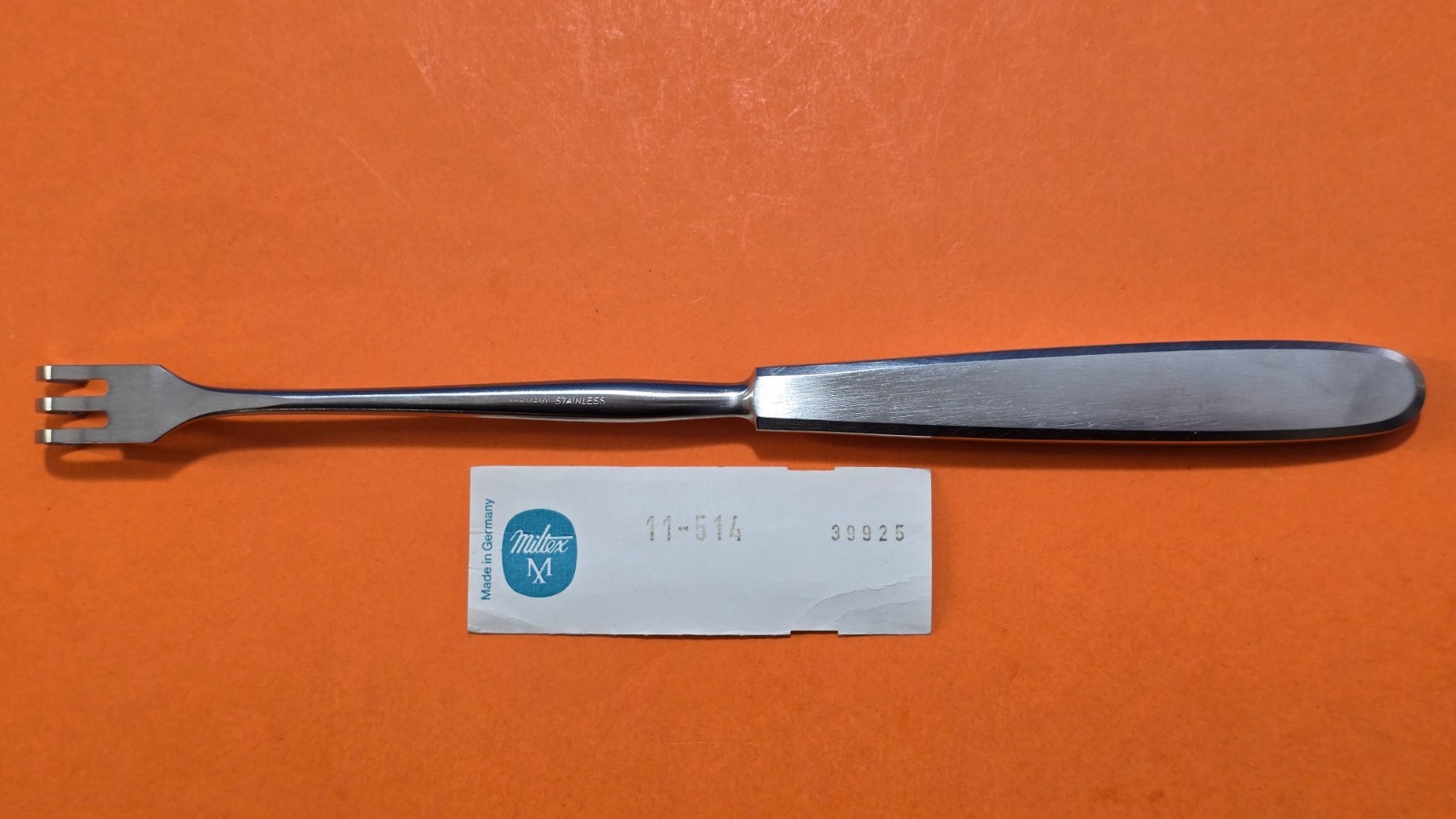 Miltex 11-514 Surgical Volkman Retractor 3 Prongs Blunt 8.5"