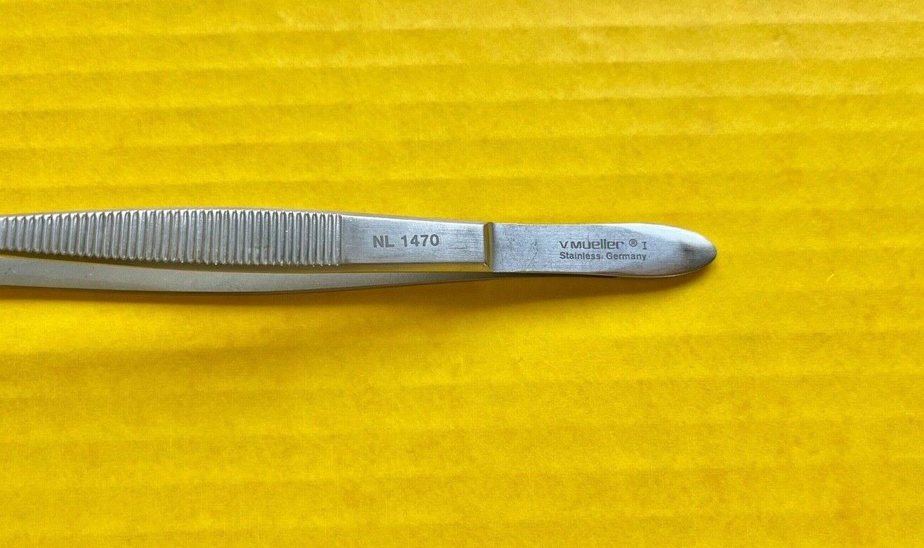 V. Mueller Cushing Tissue Forceps, 1 x 2 Teeth, 7.25" REF: NL1470