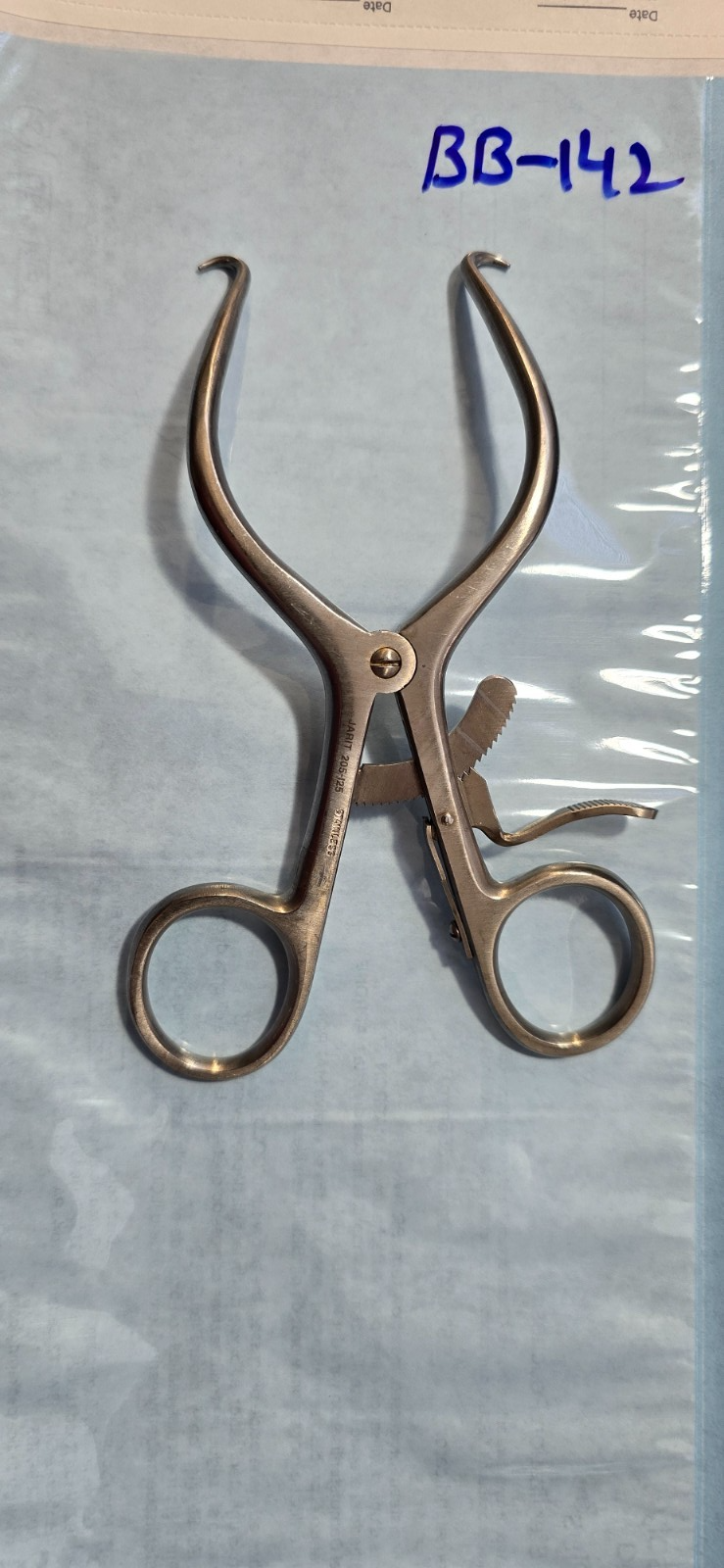Jarit 205-125 Surgical Pediatric Gelpi Retractor 5 1/4" with Ratchet.