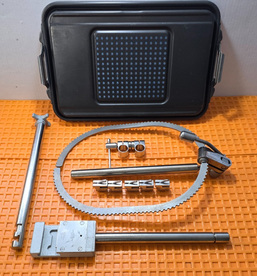 Codman Bookwalter Wish Book Retractor Set Arm with Post Holder Clamp & Tray