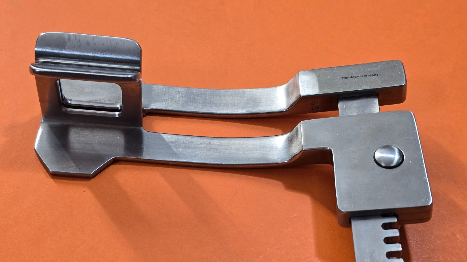 Surgical Finochietto Rib Spreader Retractor Child Spread 5 3/8"