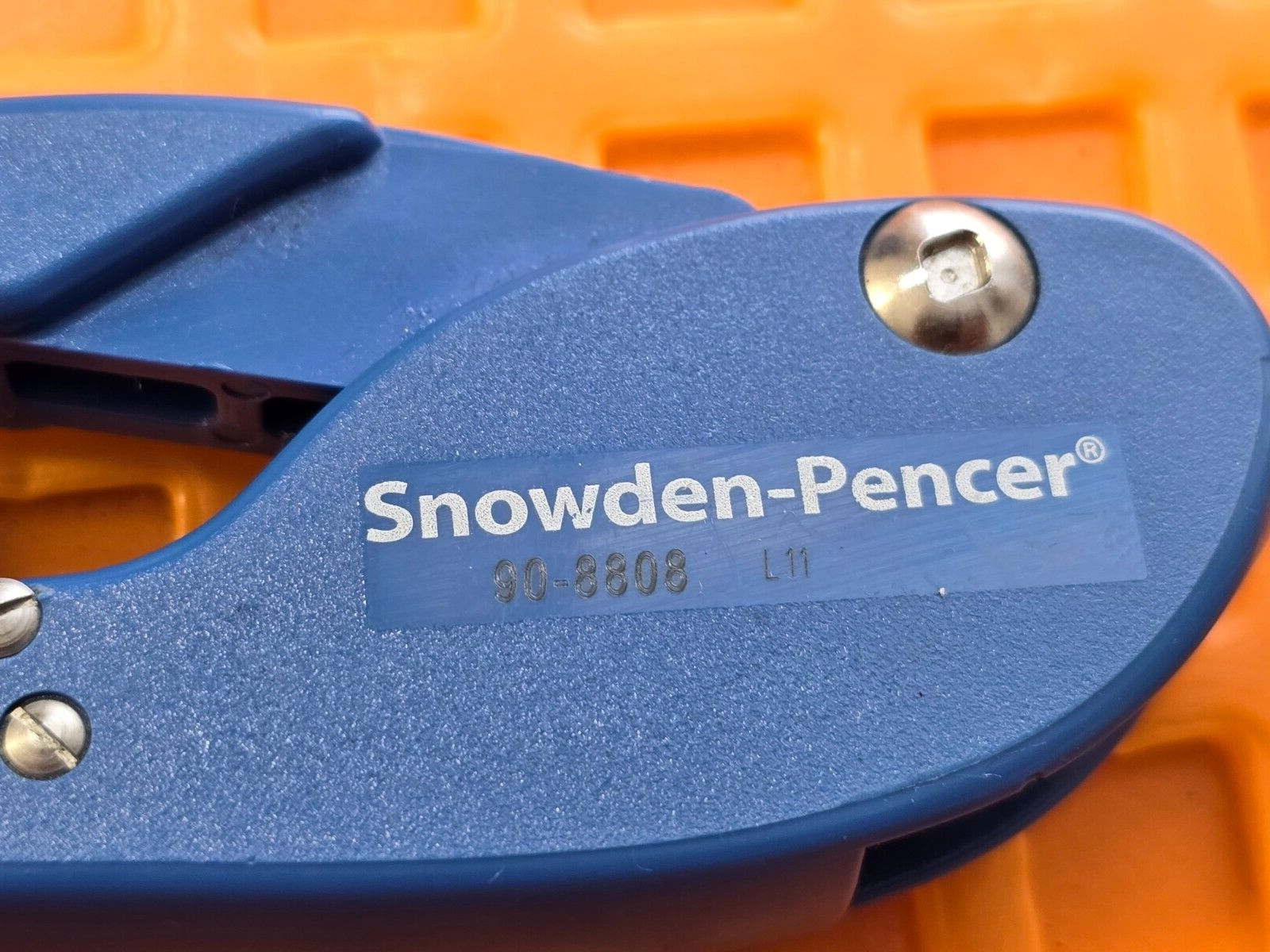 Snowden Pencer 90-8808 Diamond Curved Jaw Needle Holder 5mmx35cm with Lock