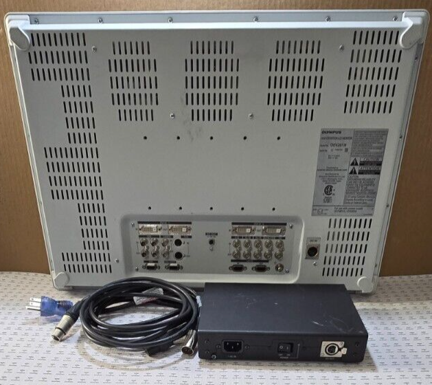 OLYMPUS OEV261H High Definition LCD Monitor With Power AC Adaptor