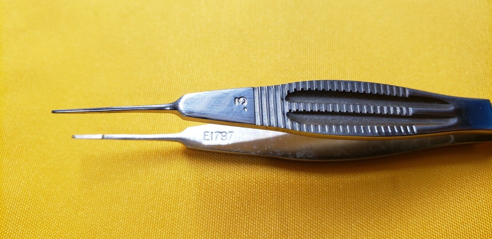 Storz E1797 Ophthalmic Castroviejo Suturing Forceps 0.3mm Tip