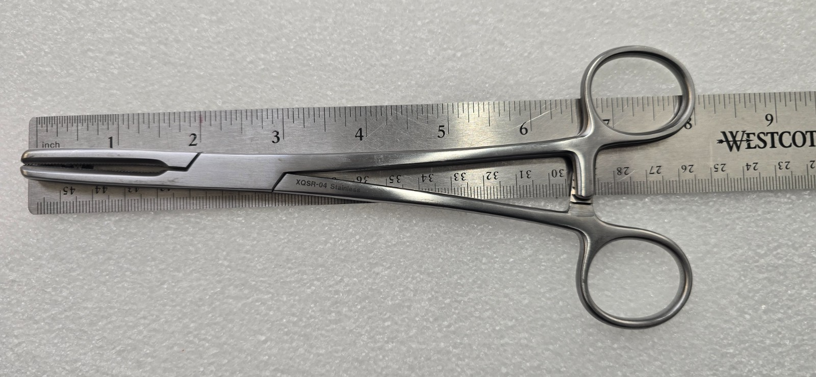 Aesculap Surgical Tube Occluding Clamp Forceps 8" Serrated Jaws REF: SA 2856