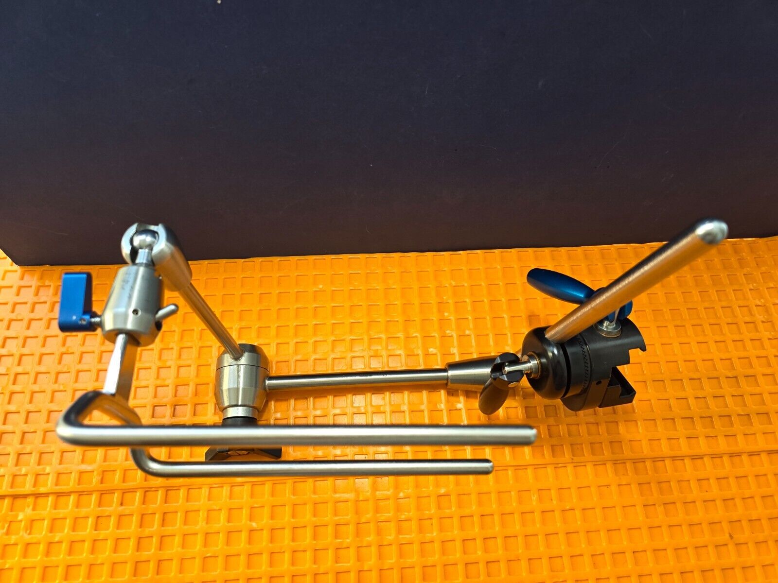 Allen Medical Surgical Table Mounted Retractor Arm with Automated Rail Clamp