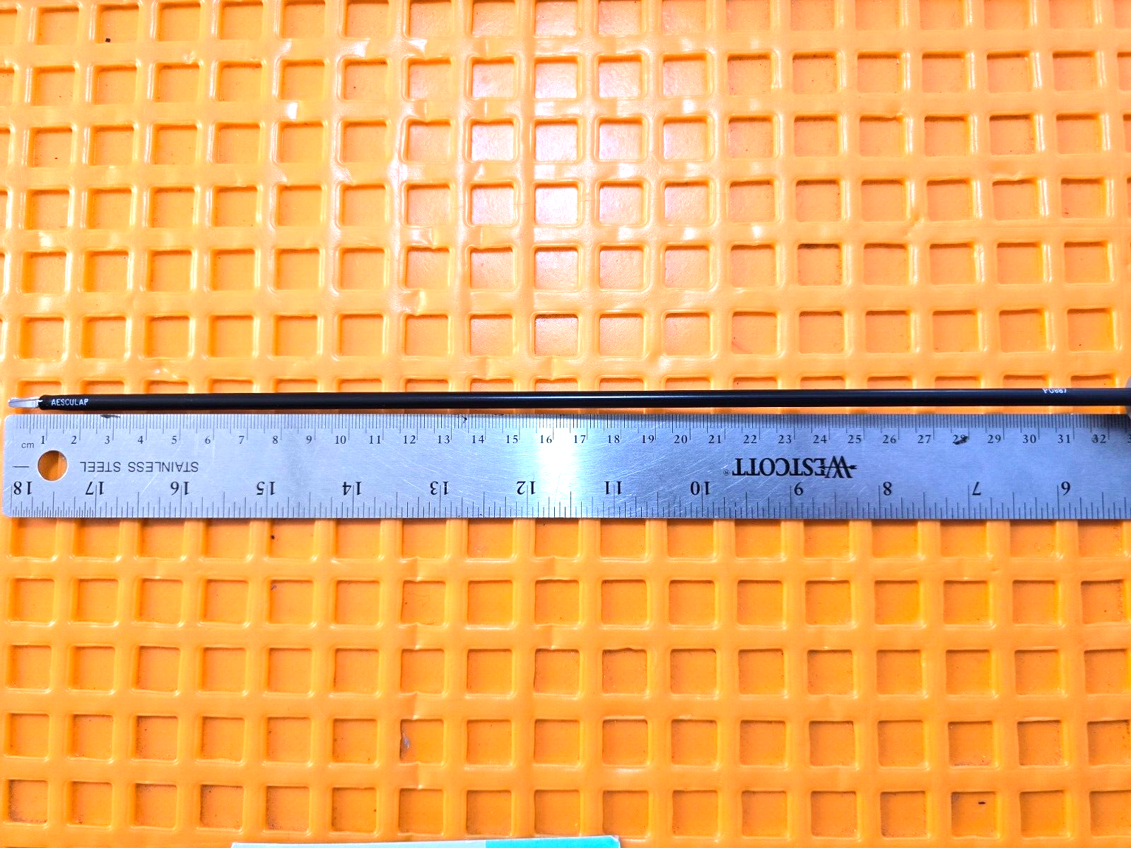 Aesculap Surgical Monopolar Baby Metzenbaum Scissor 5mm x 33cm Curved