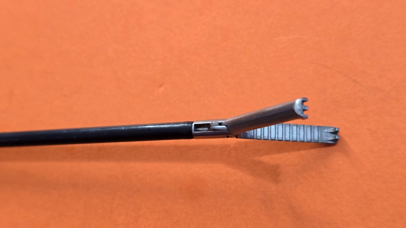 Jarit ROTO LOK Grasping Forceps 5mmx 38cm with Ratchet